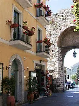 Hotel Del Corso Taormina 3*,