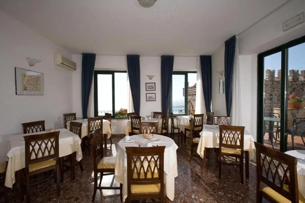 Hotel Del Corso Taormina 3*,